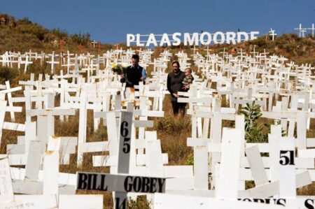 Fact-checking Trump’s claims of white farmer ‘genocide’ in South Africa – PBS