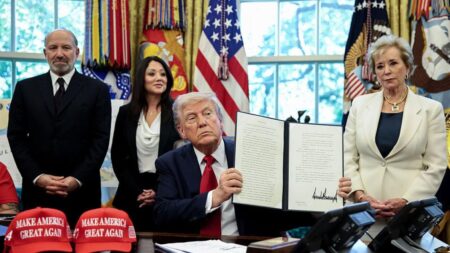 President Trump signs executive order boosting AI in K-12 schools – USA Today