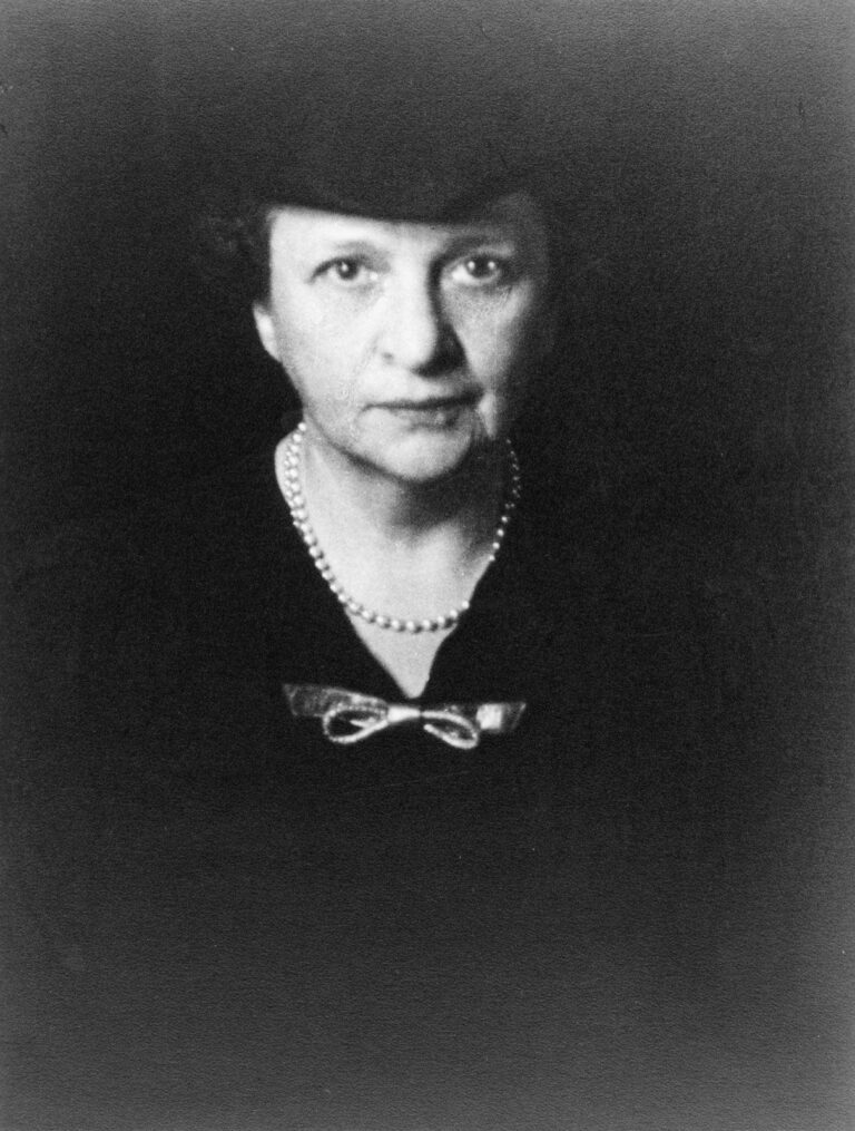 7 Female Firsts in U.S. Politics – Britannica