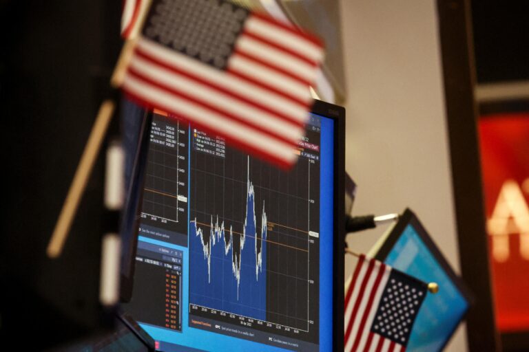 US stocks end mostly higher, with S&P 500 and Nasdaq at records, on solid earnings – USA Today