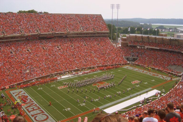 Clemson ranks high in USA TODAY Sports’ list of best college football stadiums for 2025 – Yahoo Sports