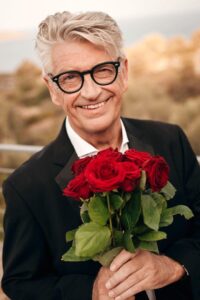 Who is the new ‘Golden Bachelor’? Meet Mel Owens, the Season 2 leading man – USA Today