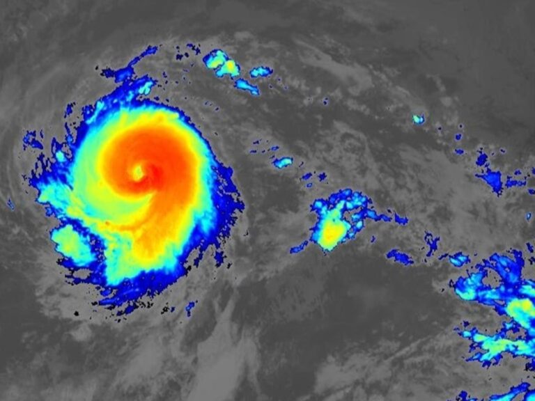 Kiko, now a tropical storm, expected to pass north of Hawaii. See tracker. – USA Today