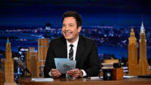 Jimmy Fallon says ‘Tonight Show’ is not ‘that political,’ will keep his ‘head down’ – USA Today