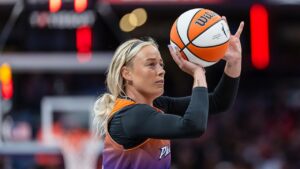 Fever guard Sophie Cunningham takes aim at WNBA leadership, officials – USA Today