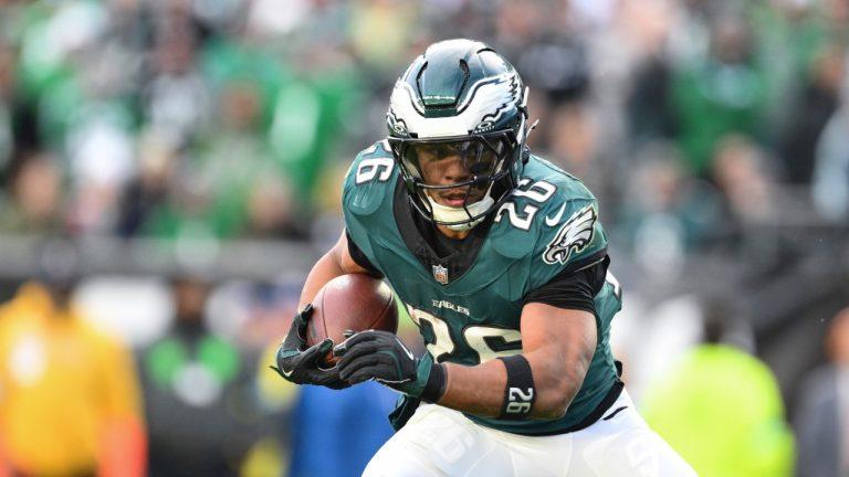 Eagles RB Saquon Barkley stats off of 2,000-yard season – Yahoo