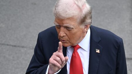 Trump undertakes a MAGA-centric makeover of U.S. civics education – Tucson Sentinel