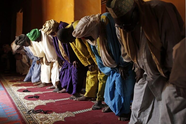 Islamists Paralyze Mali as USA Urges Citizens to Evacuate Immediately Politics: Islamists paralyze Mali – USA calls on citizens to leave the country | blue News – bluewin E-Mail