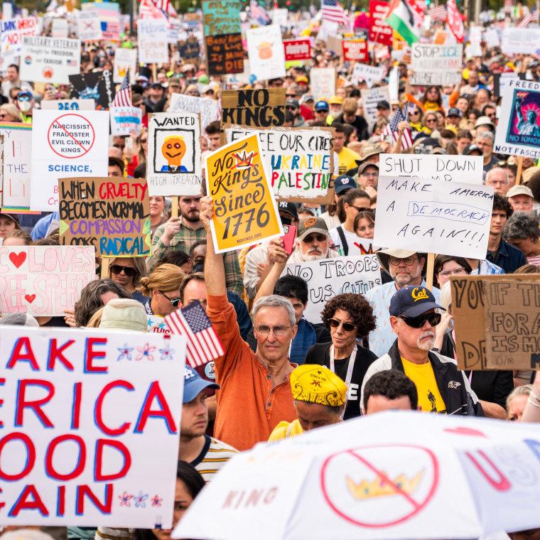 Millions Rally Nationwide in Powerful Anti-Trump ‘No Kings’ Protests Millions turned out for anti-Trump ‘No Kings’ protests across US – BBC