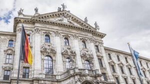 Trump orders new federal hiring to fight crime in U.S. cities – Government Executive