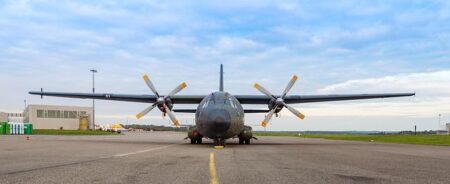 Armed Forces Entertainment Brings Laughter to Camp Buehring – army.mil