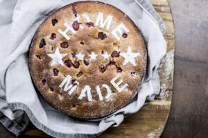 Texas bakery reports customer surge after viral post slamming MAGA – USA Today